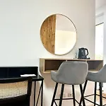 Moderne Erdgeschosswohnung Апартаменти