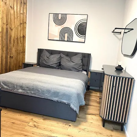 Апартаменти Moderne Erdgeschosswohnung
